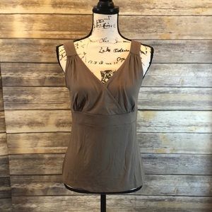 NWT Talbots petite medium tank top in taupe ❤️